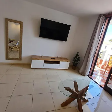 Parque Santiago I 242 By Tenerife & Sales 美洲海滩